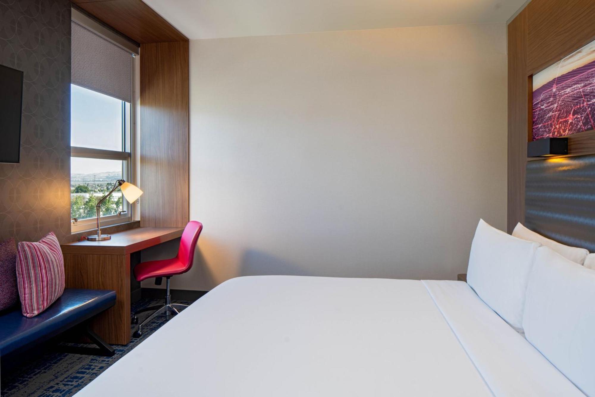 Aloft Santa Clara - San Jose North Hotel Exterior photo