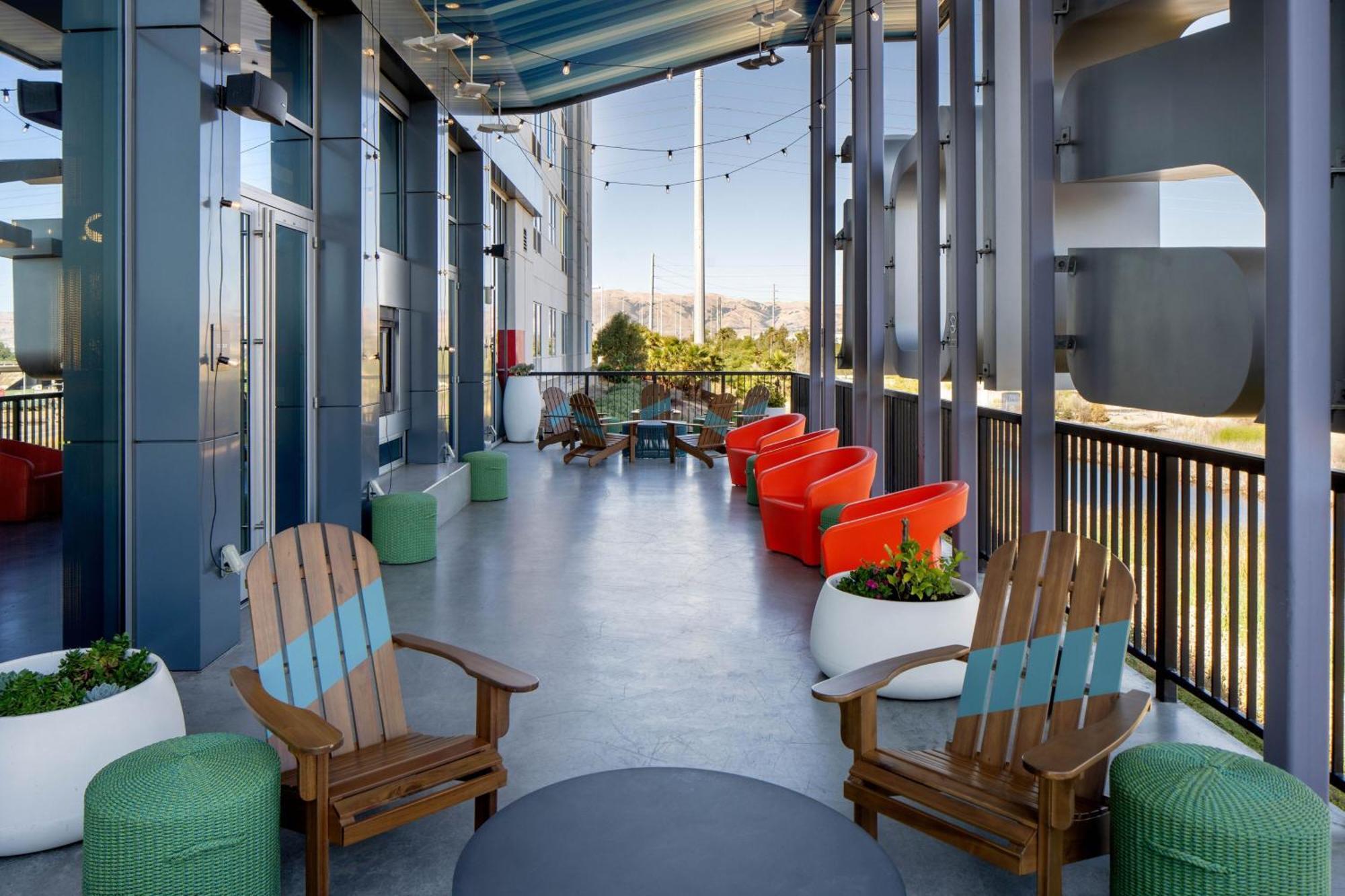 Aloft Santa Clara - San Jose North Hotel Exterior photo