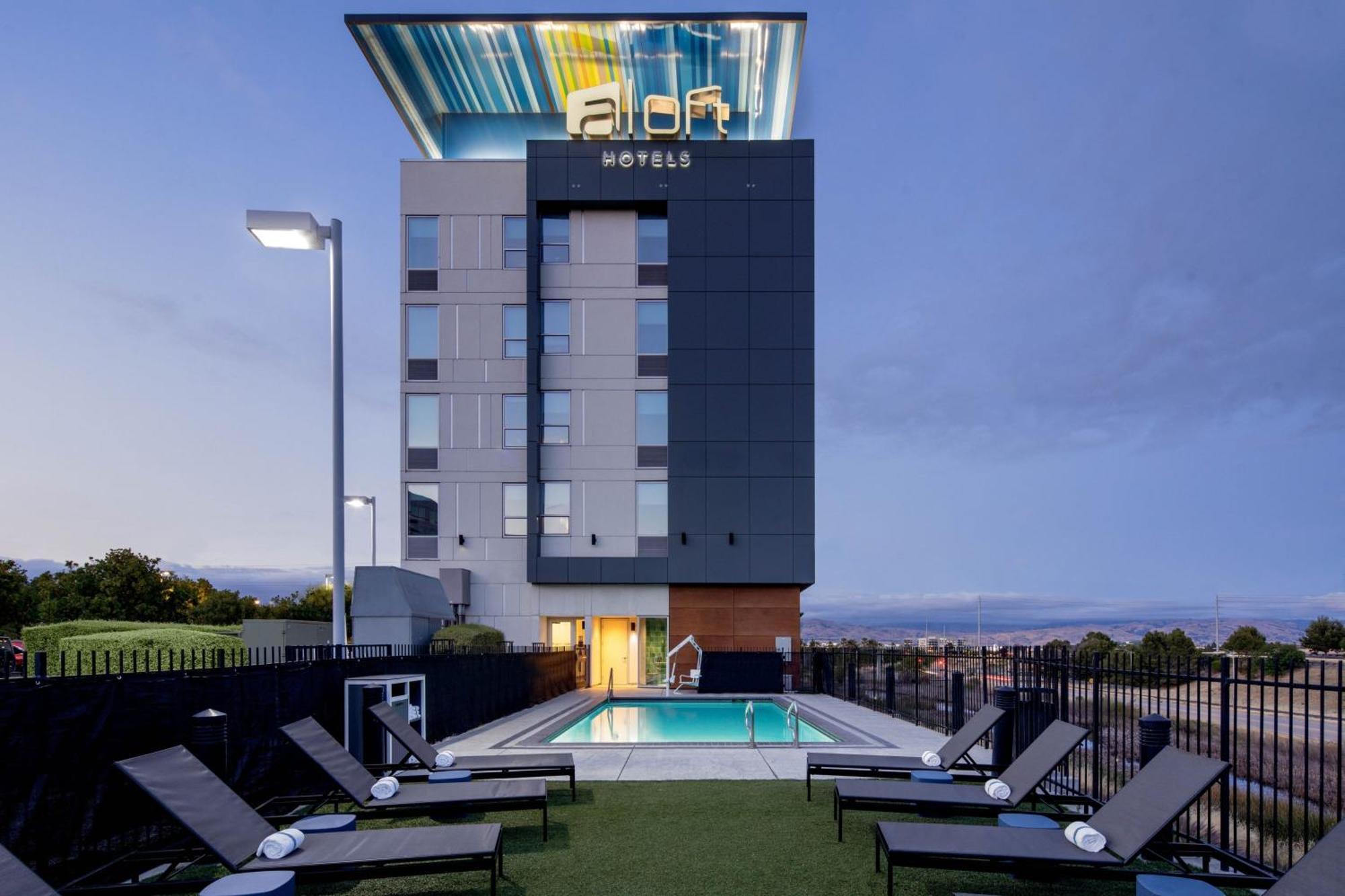 Aloft Santa Clara - San Jose North Hotel Exterior photo
